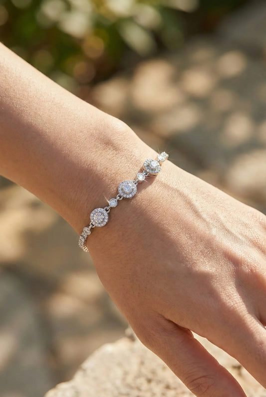 Stellar Whisper Silver Su Yolu Form Zirkon Süslemeli Bileklik