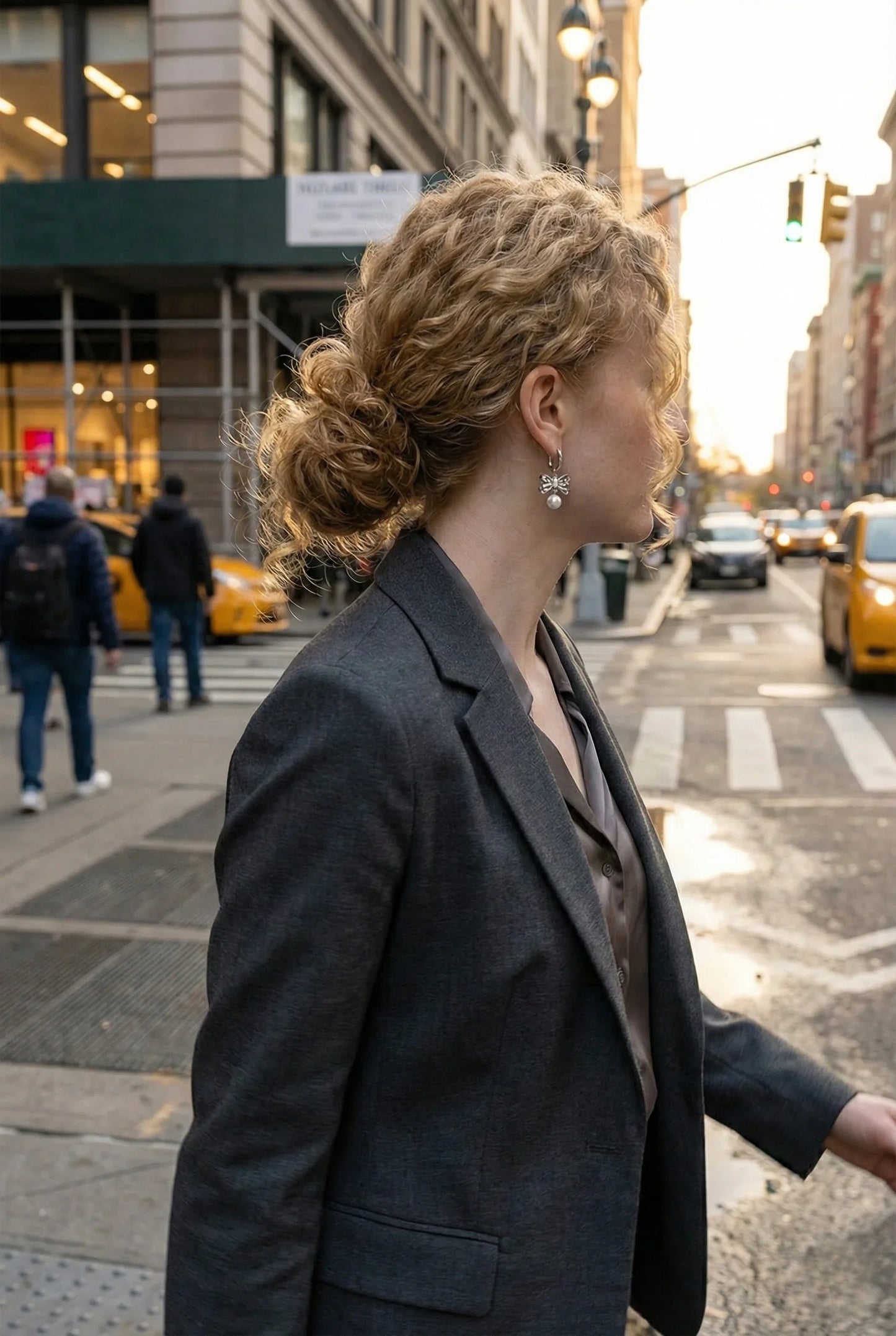 Sacred Ribbon of Gifts Silver Küpeler